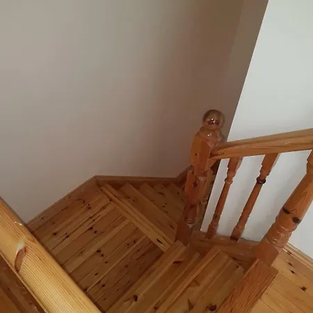 12 Woodmount Feriehus *